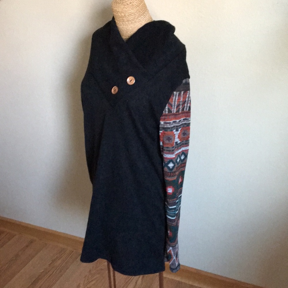 Filly Flair *Large * Tribal Sleeves * Cowl